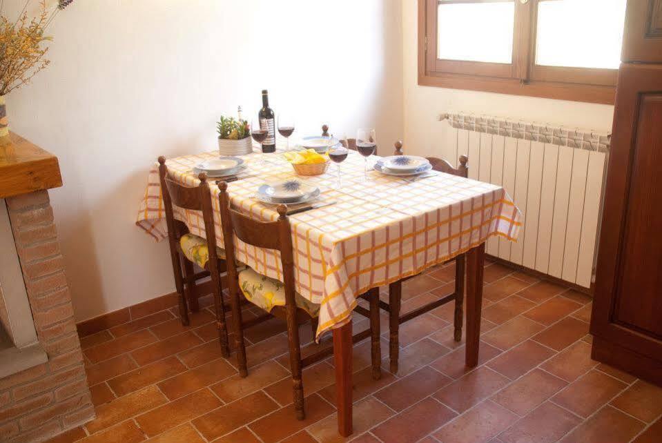 Agriturismo Le Vigne Villa Montale  Exteriör bild